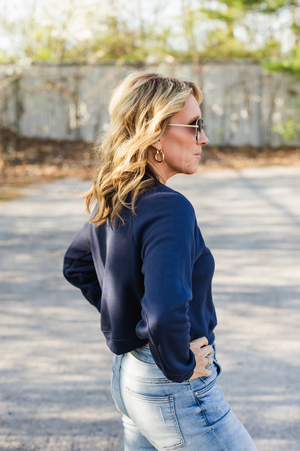 apres lake crewneck in navy