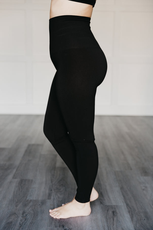 High Waist Black Scallop Lace Yoga Leggings